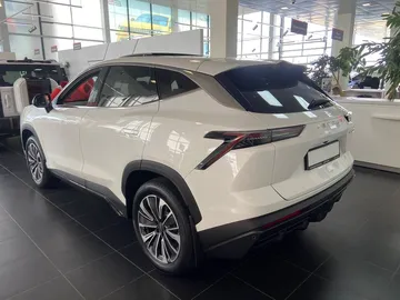 Купить Jetour Dashing Белый 1.5 DCT (147 л.с.) от 2289900 ₽. в Краснодаре