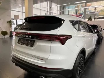 Купить Jetour X70 Plus Белый 1.6T DCT (190 л.с.) от 2999000 ₽. в Краснодаре