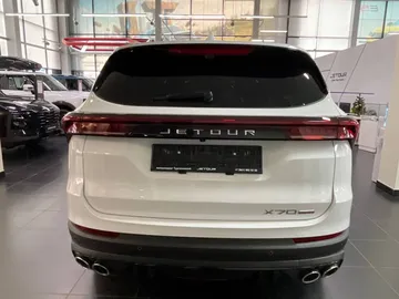 Купить Jetour X70 Plus Белый 1.6T DCT (190 л.с.) от 2999000 ₽. в Краснодаре