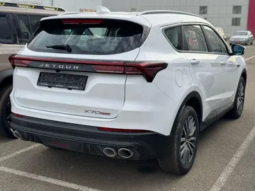 Купить Jetour X70 Plus Белый 1.6T DCT (190 л.с.) от 2779900 ₽. в Краснодаре